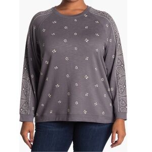 Paisley Bandana Sweatshirt Chelsea & Theodore